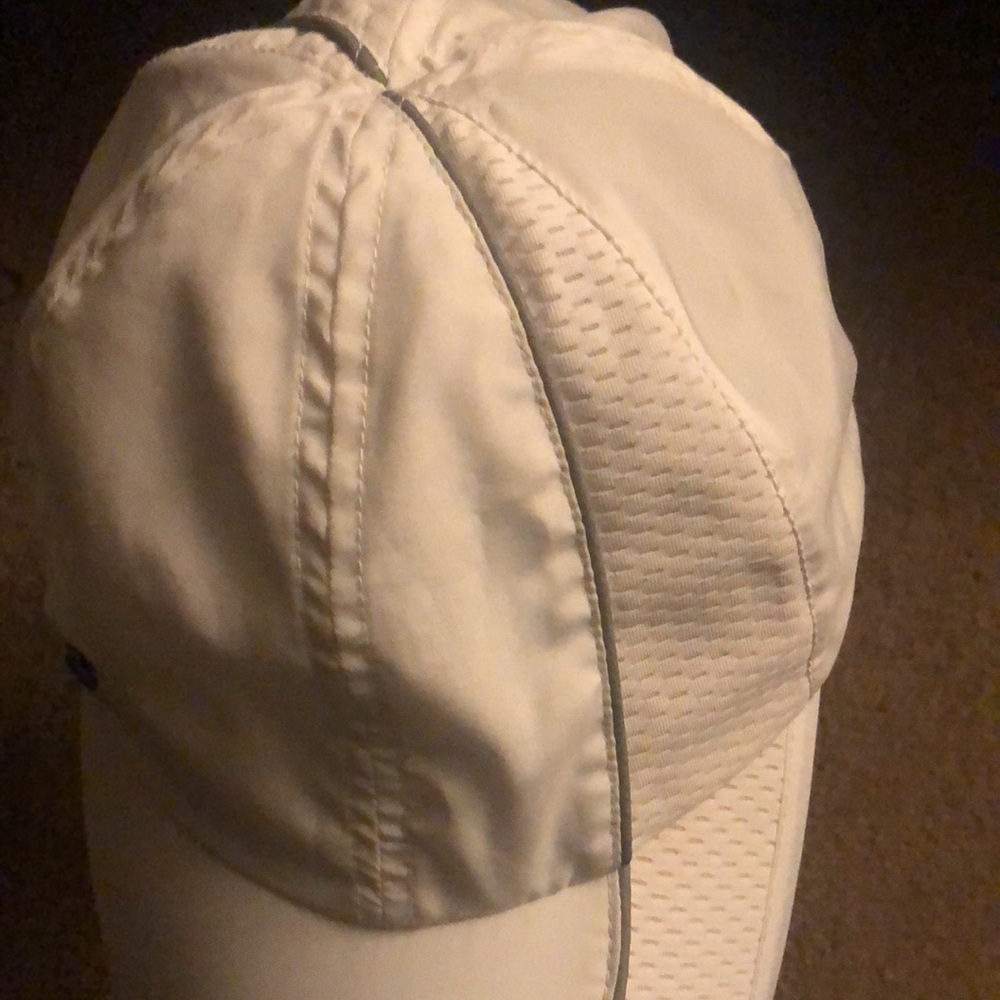 ASICS Cap - Picture 2 of 6